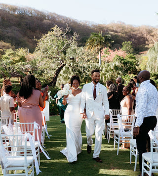 Costa Rica destination wedding photographer captures a beautiful wedding