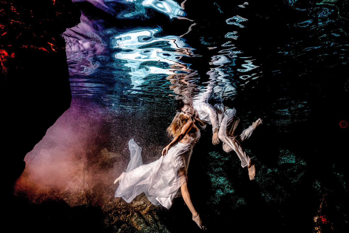 Trash the dress Underwater