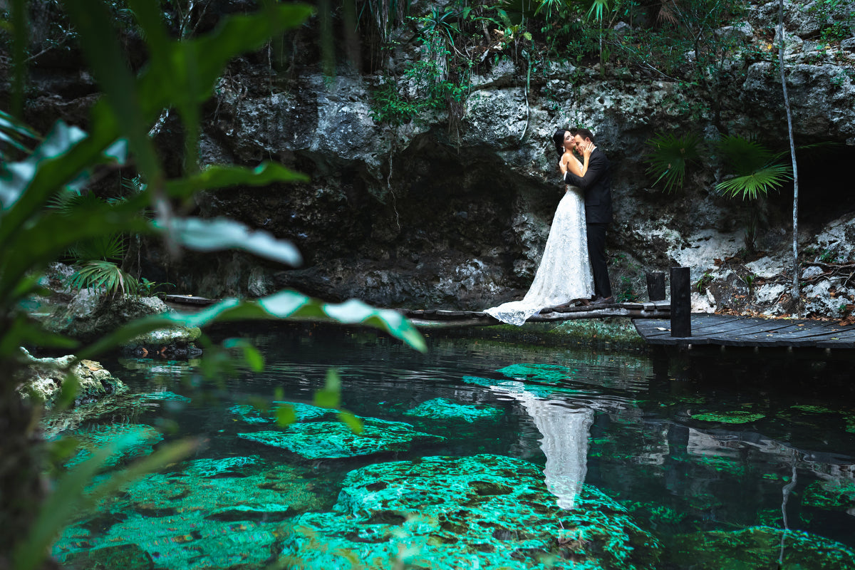 Couple photo in Minotauro Cenote at Playa del Carmen