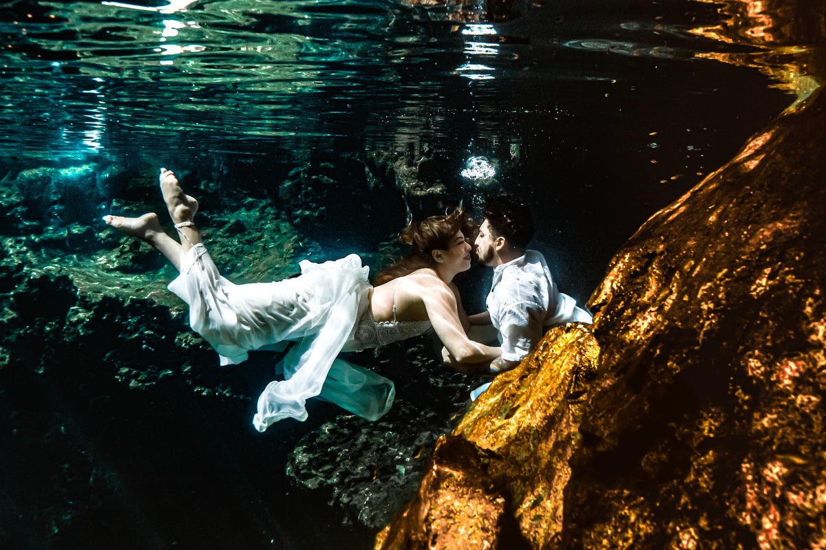 underwater trash the dress in a cenote