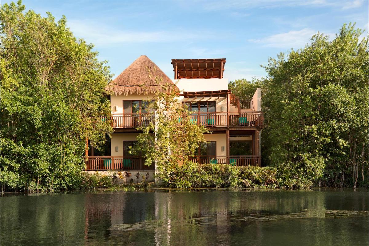 Fairmont Mayakoba Beach suite
