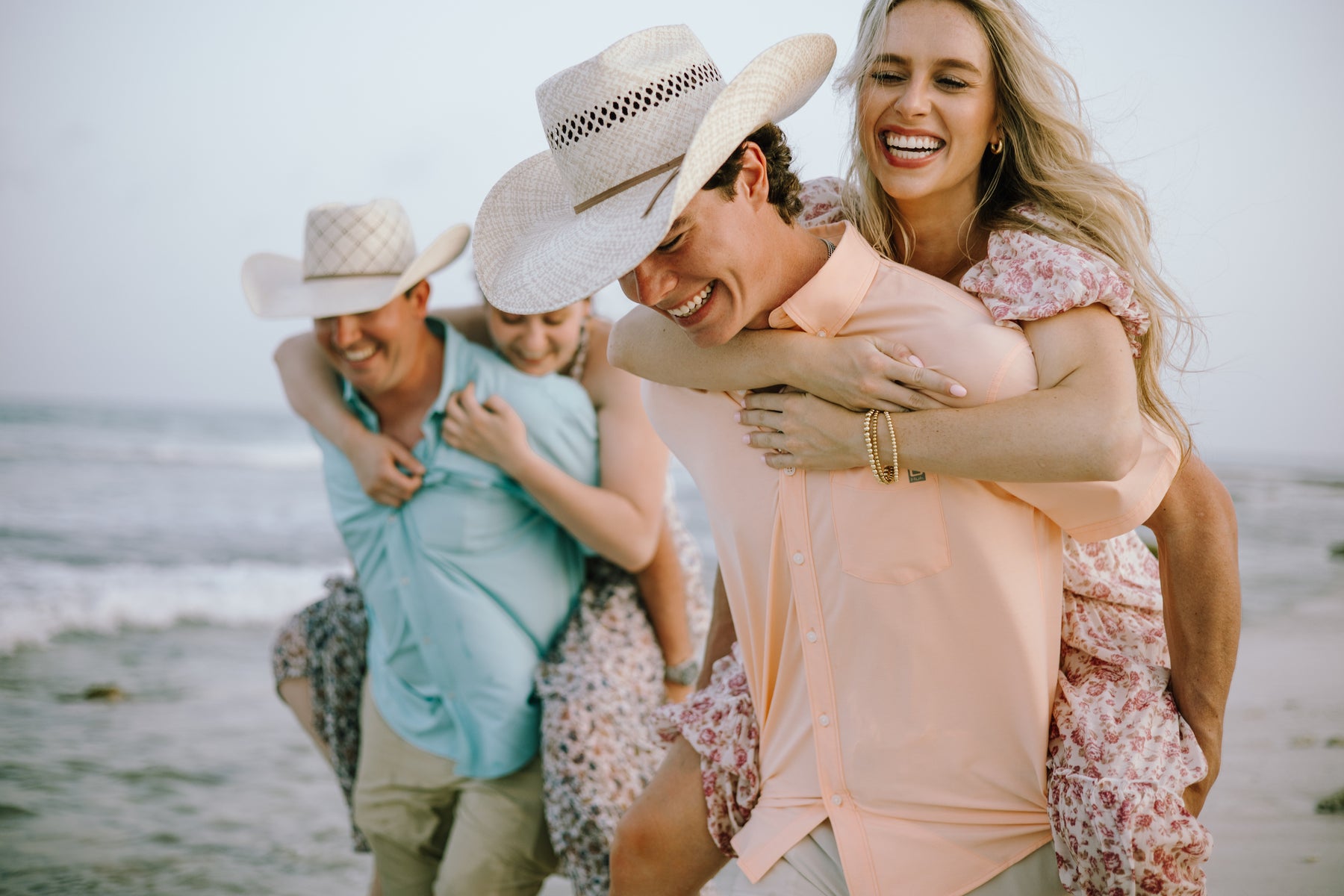 Family photoshoot on the beach in Riviera Maya
