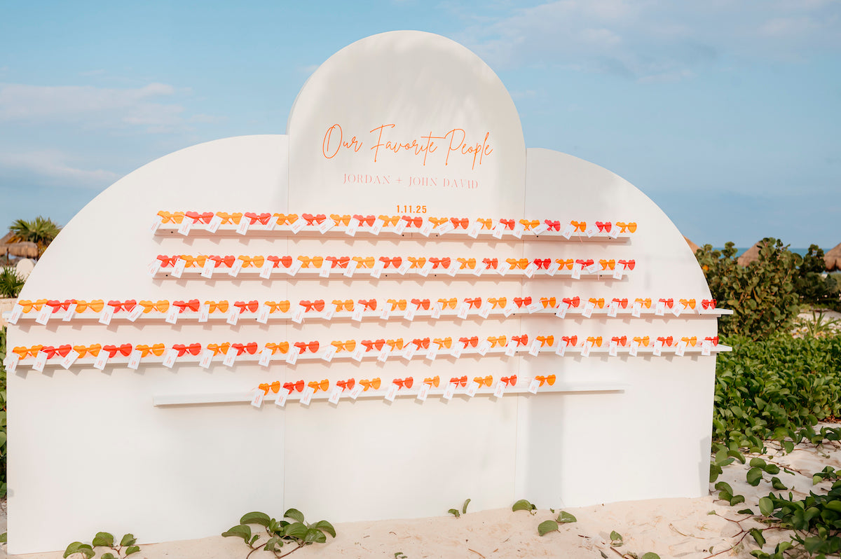 Glasses wall for wedding details