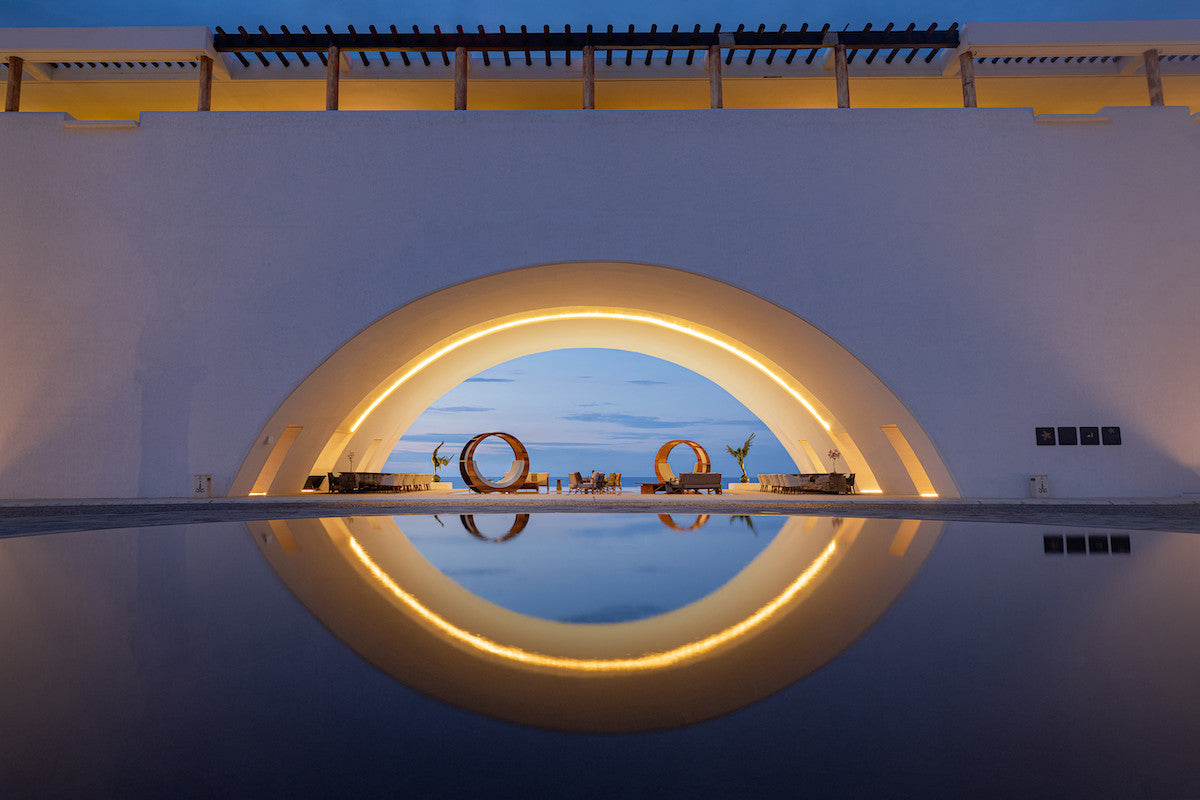 Luxury and Romance Await: Why Los Cabos is the Perfect Honeymoon Destination - DreamArt Photography