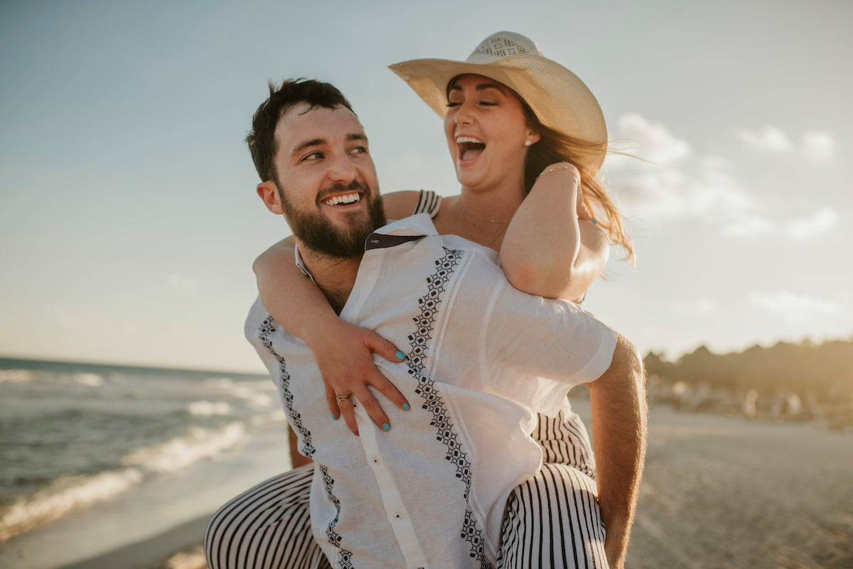 couple in the beach of Valentin