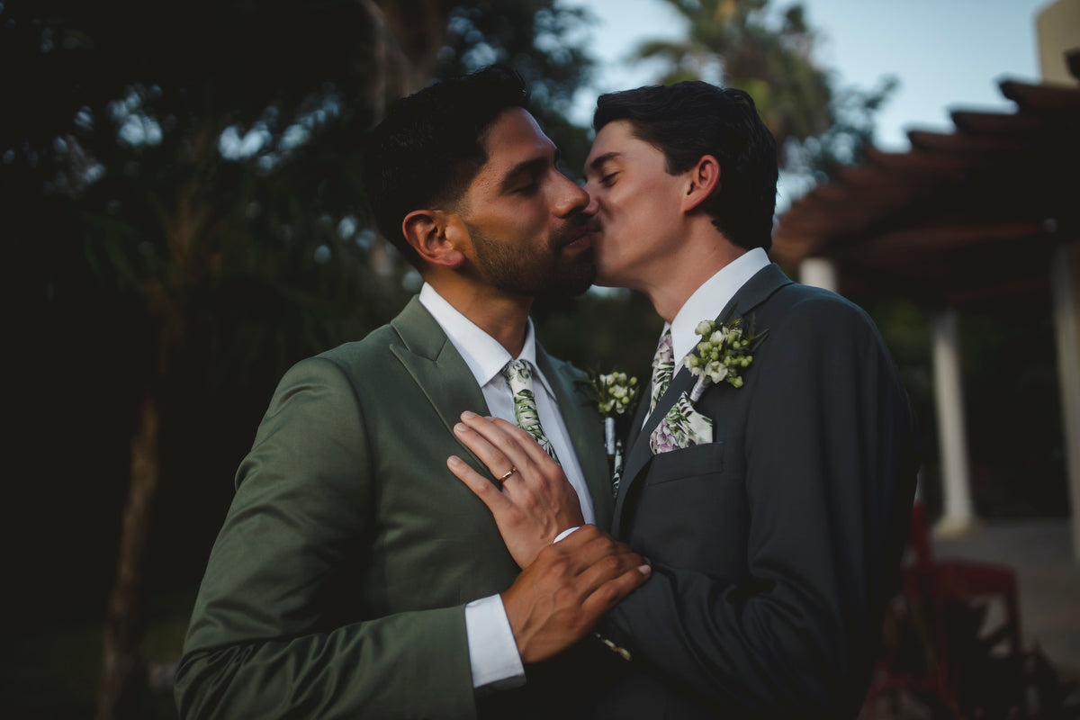 Michael & Bryan in their wedding at Valentin Imperial Maya