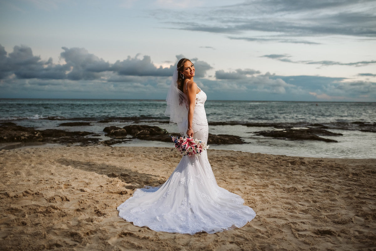 Bride portrait at the beach