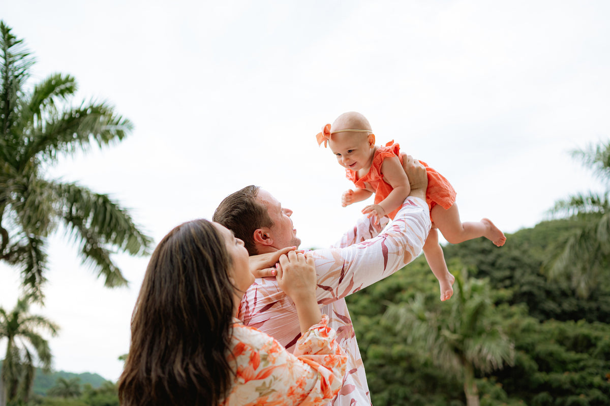 Beach Family Photo Outfits - DreamArt Photography