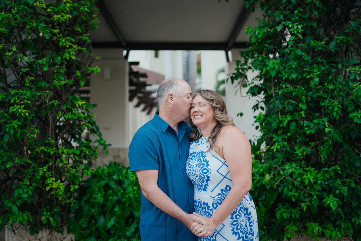 Lifestyle photoshoot with photographer and romantic couple at Secrets Wild Orchid Montego Bay in Jamaica