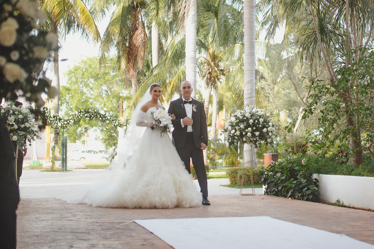 bride and her father